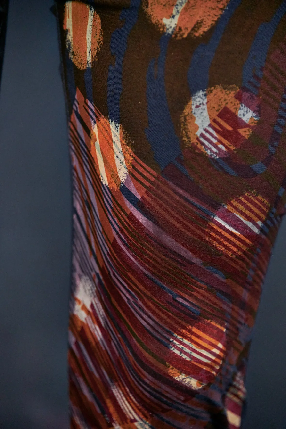 3136 Handprinted Legging Blue Coal-Layered Dots
