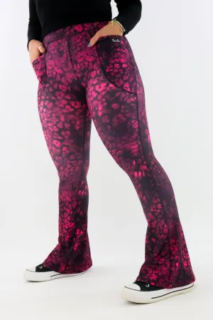 Berry Leopard - Long Flarey Leggings - Leg Pockets