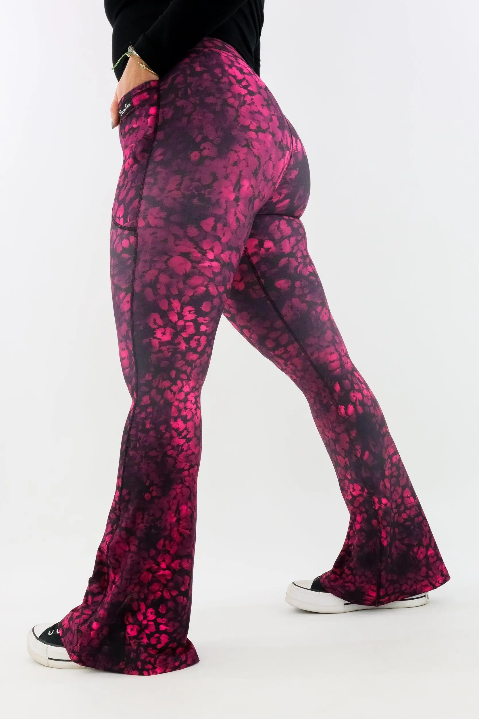 Berry Leopard - Long Flarey Leggings - Leg Pockets