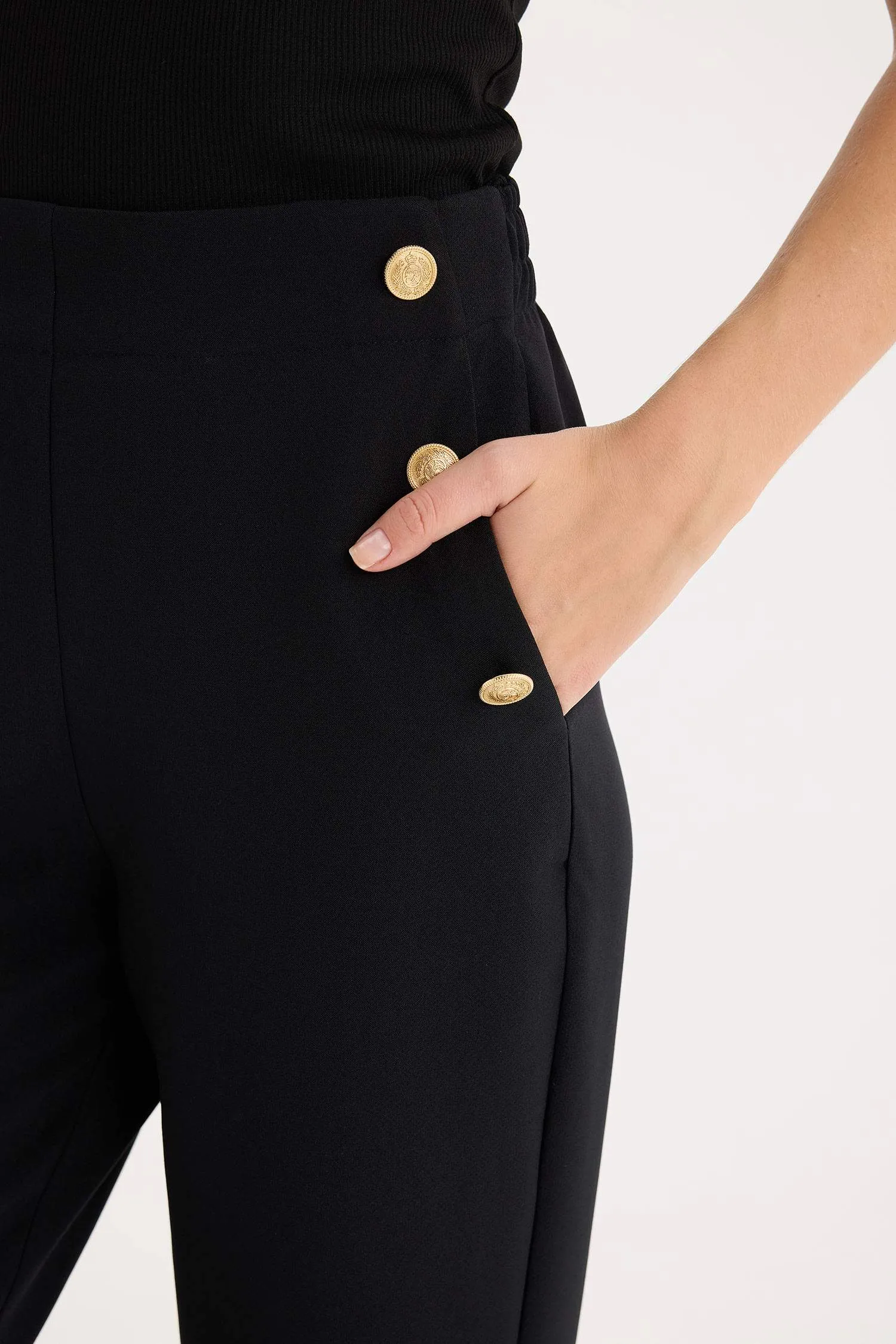 Carrot Fit Carrot Mold Fabric Pants Basic Plain Pale With Simple Pocket