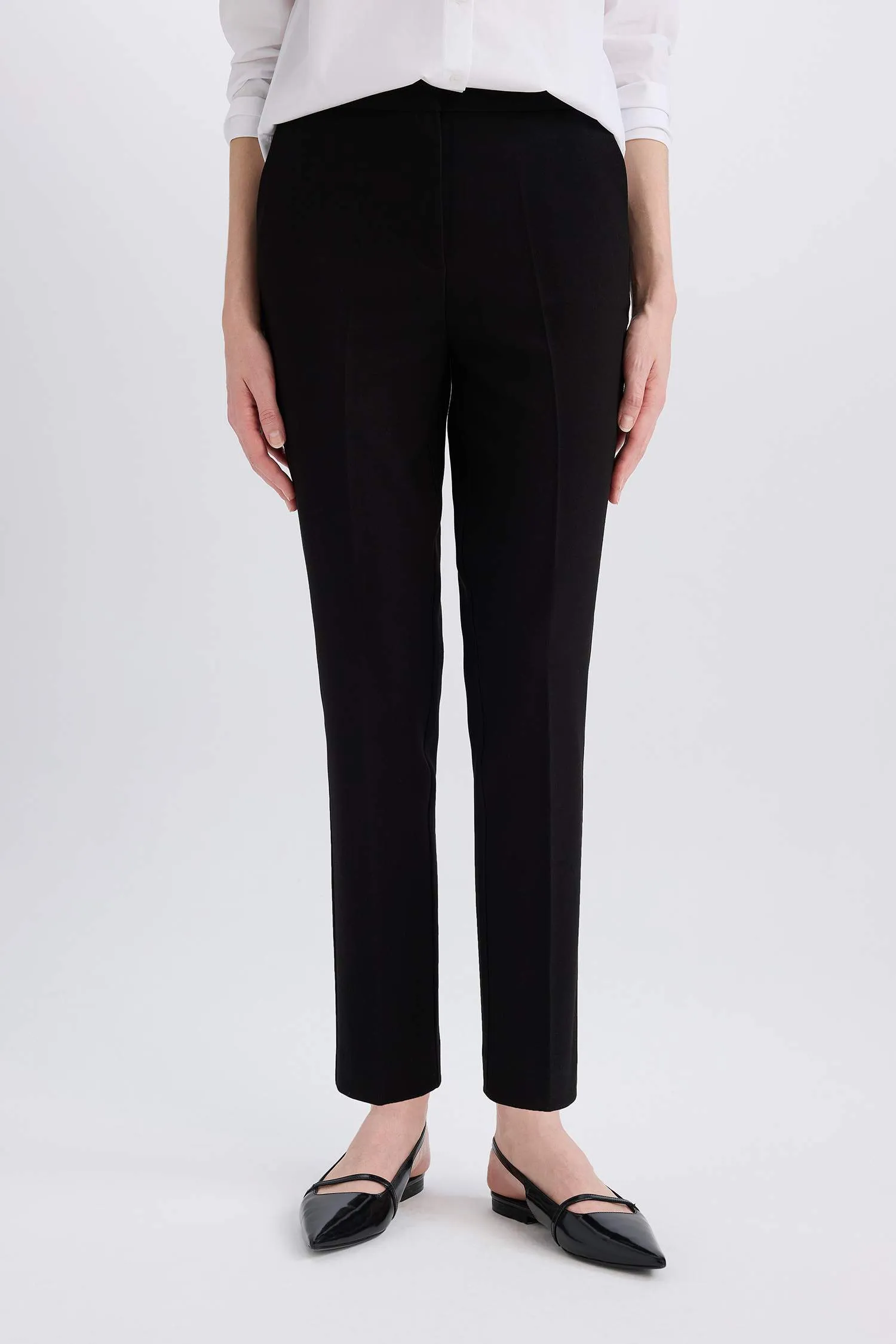 Carrot Fit Regular Hem Double Pocket Trousers