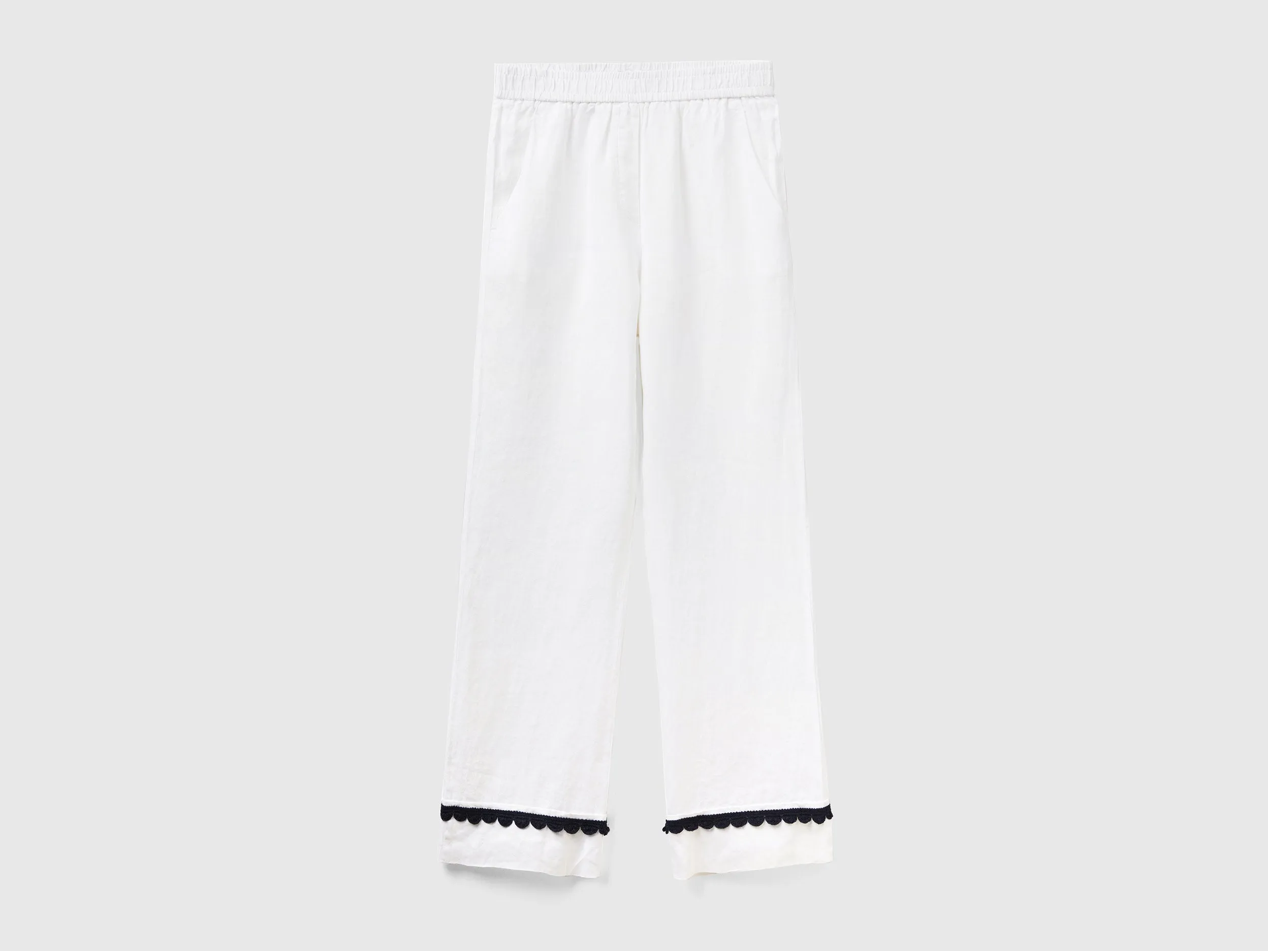 Crochet Detailed Hem Relaxed Wide White Linen Trousers