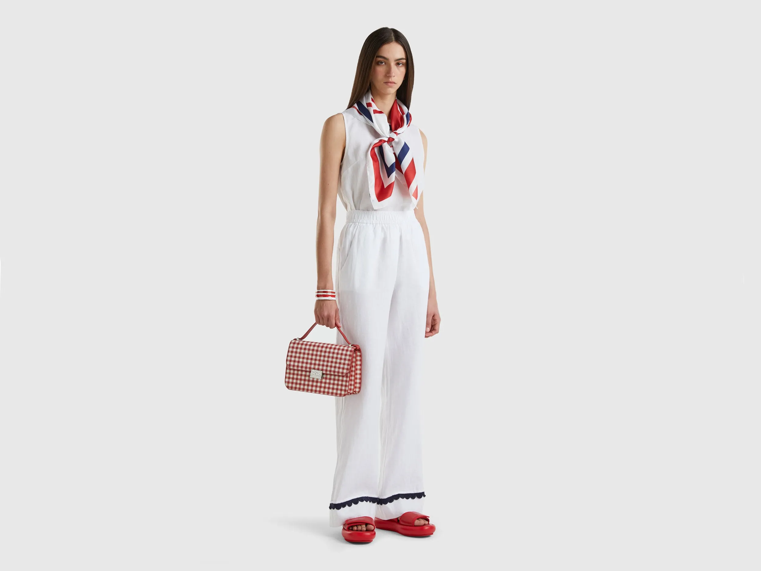 Crochet Detailed Hem Relaxed Wide White Linen Trousers