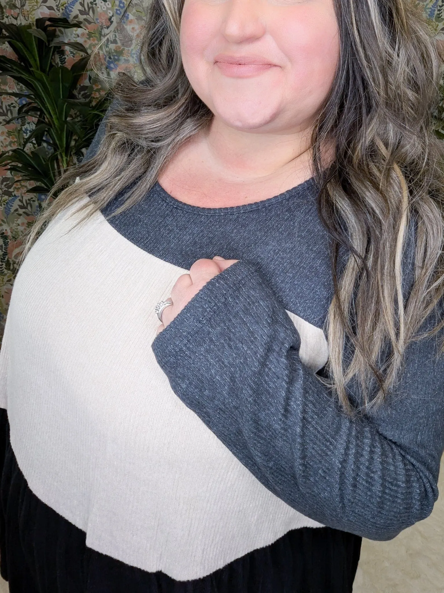 Donna Colorblock Flowy Tiered Top in Neutrals