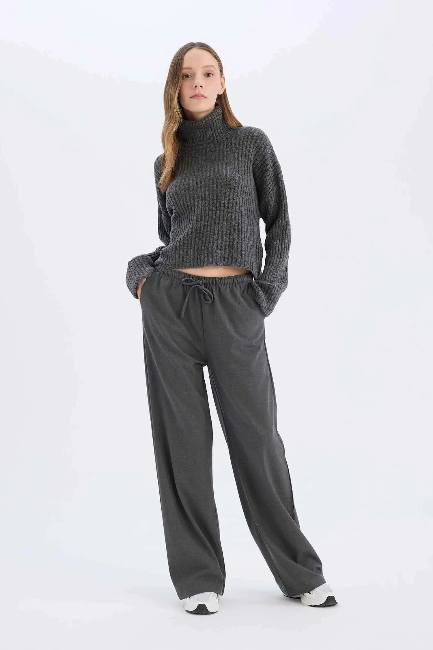 Elastic Waist Wide Leg Fabric Trousers