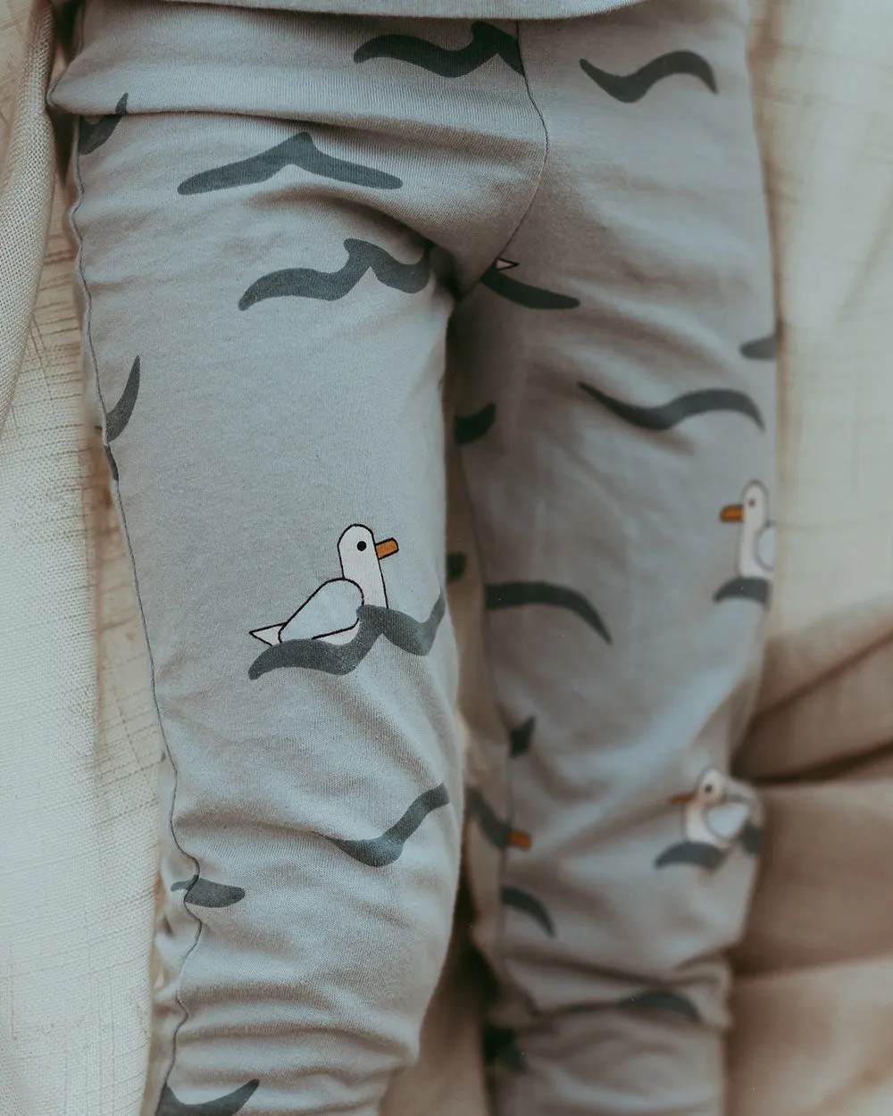 Grey Seagull Print Leggings