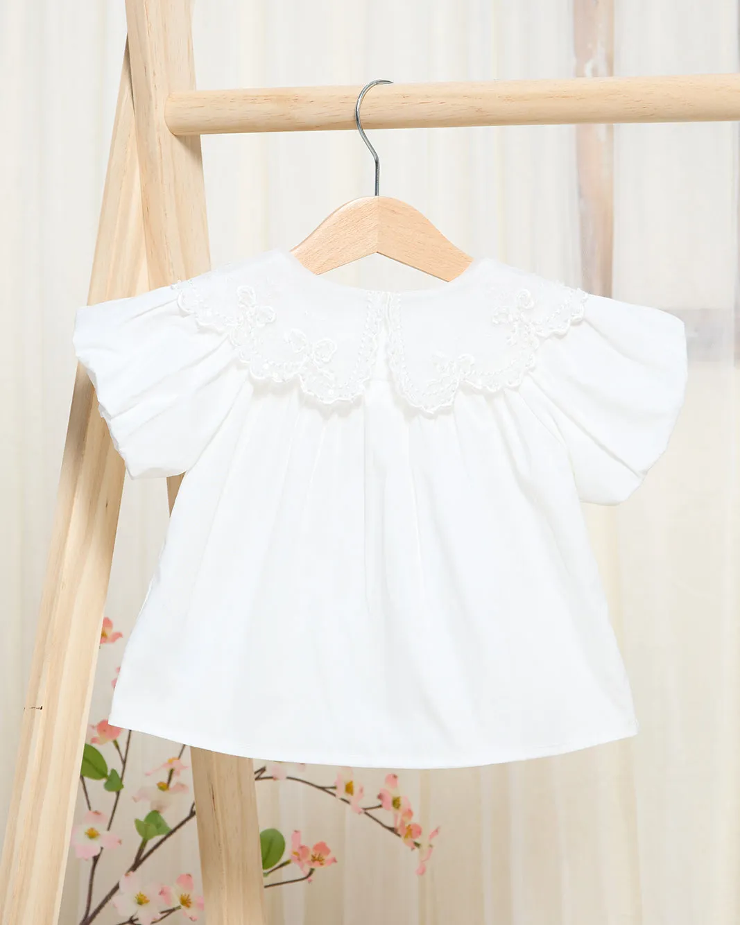 Infant Girls White Embossed Blouse
