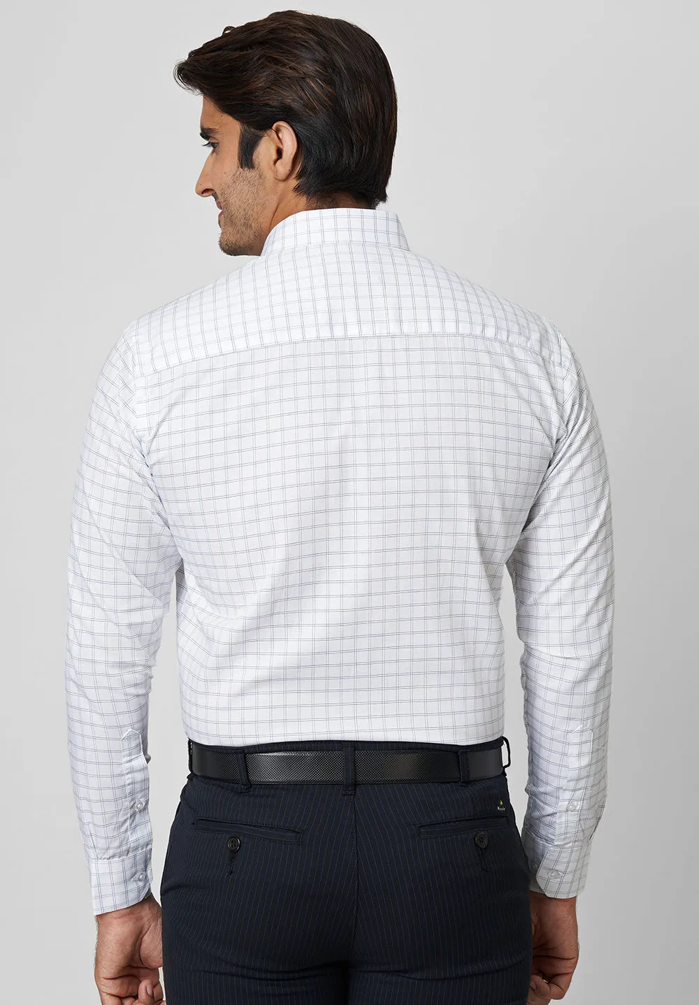 Men White Slim Fit Full Sleeve Formal Shirt