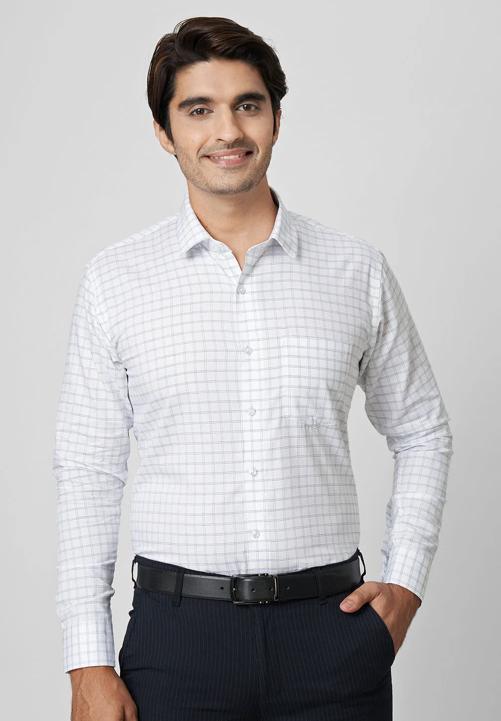 Men White Slim Fit Full Sleeve Formal Shirt