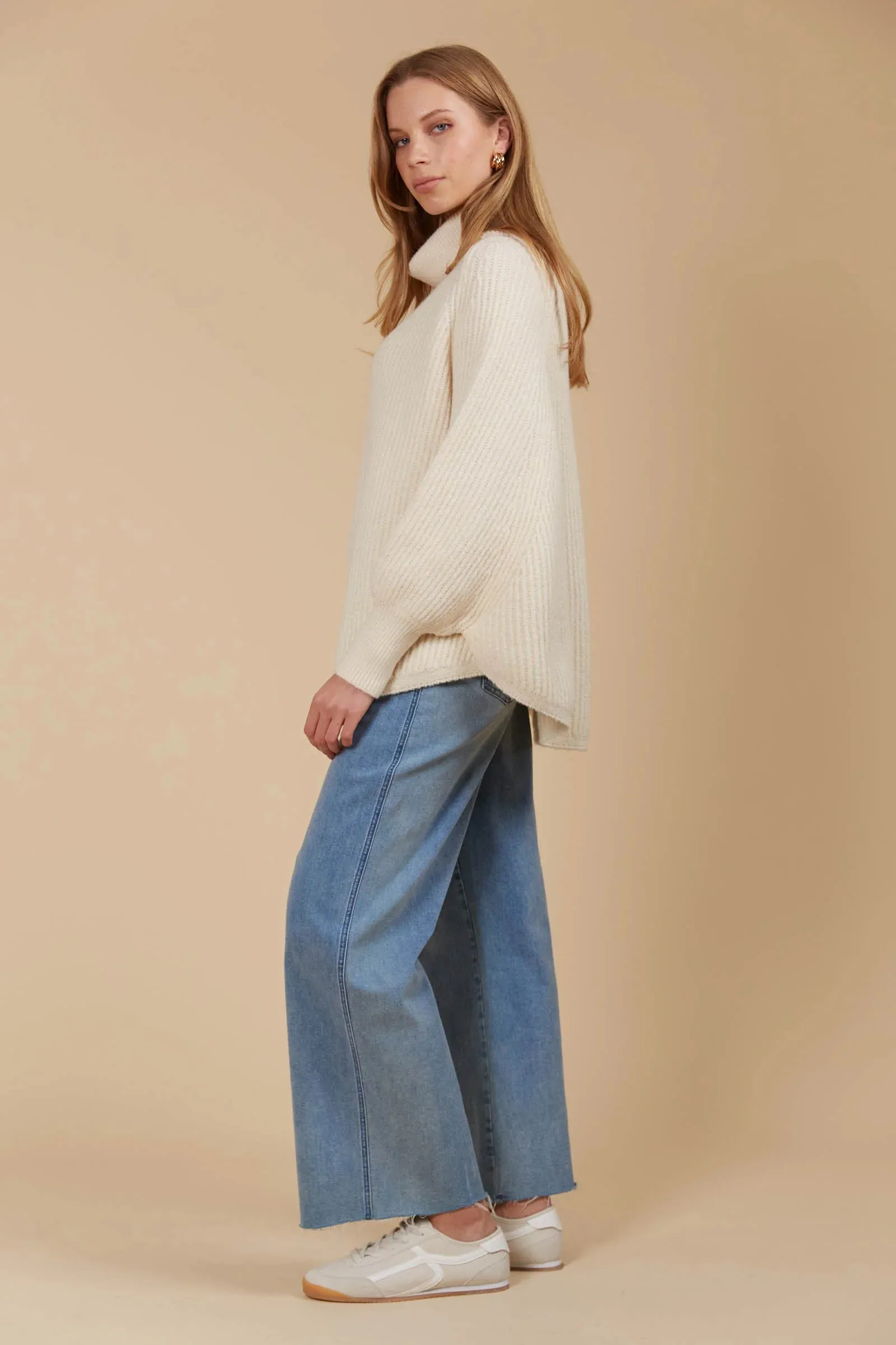 Miru Poncho