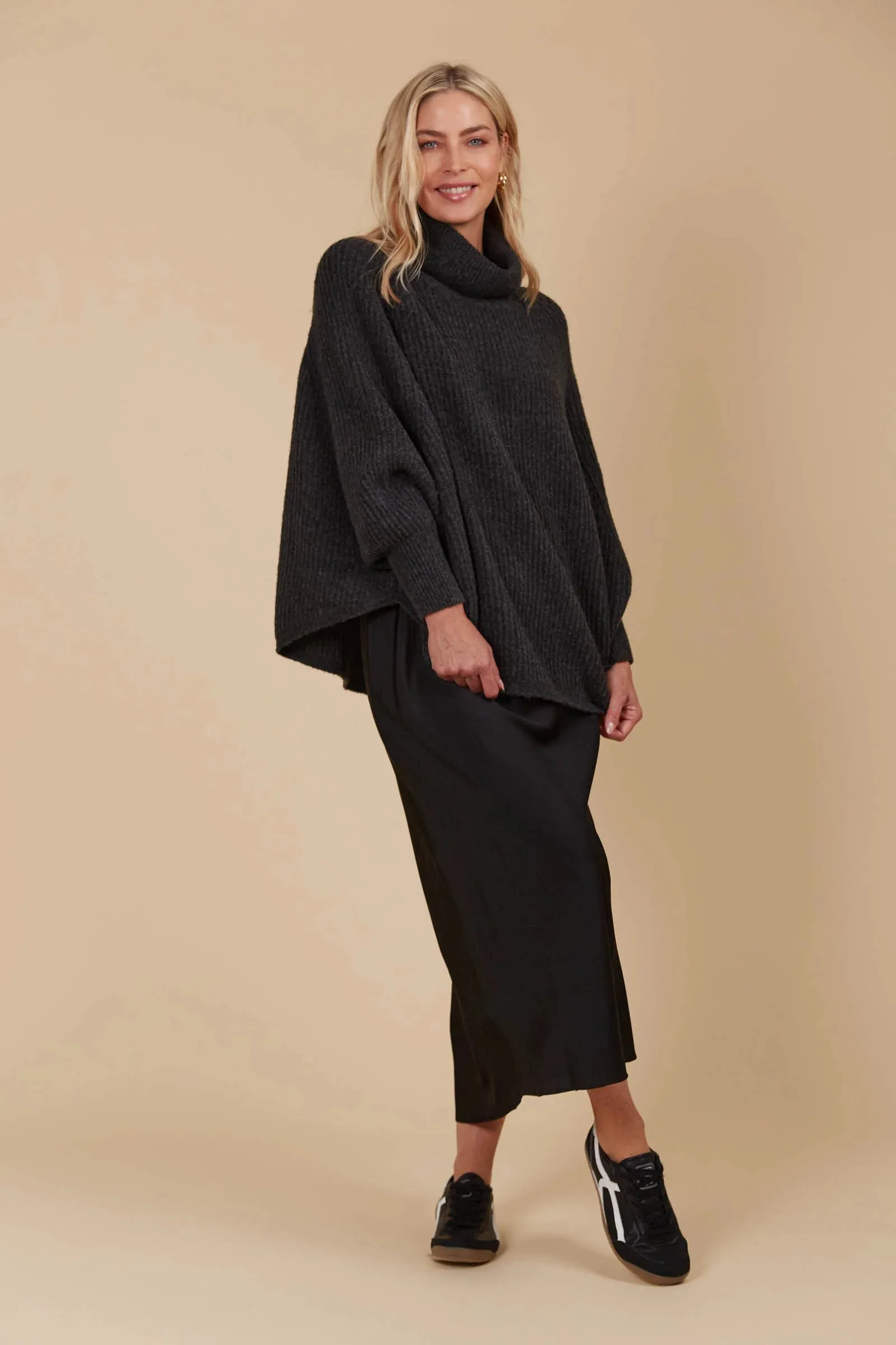 Miru Poncho