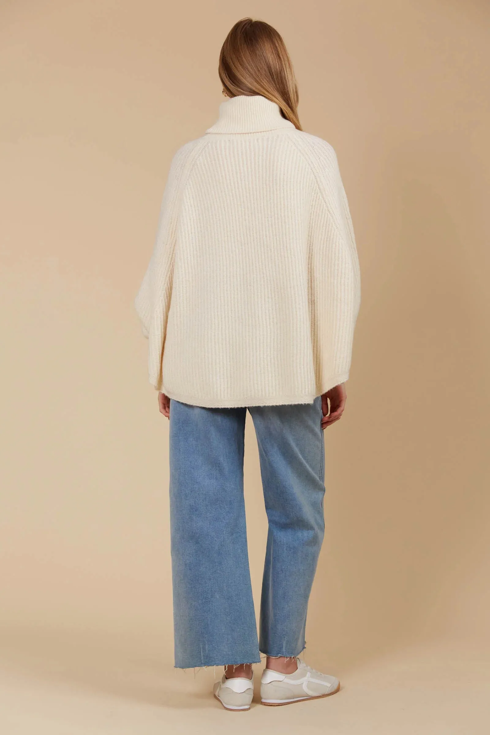 Miru Poncho