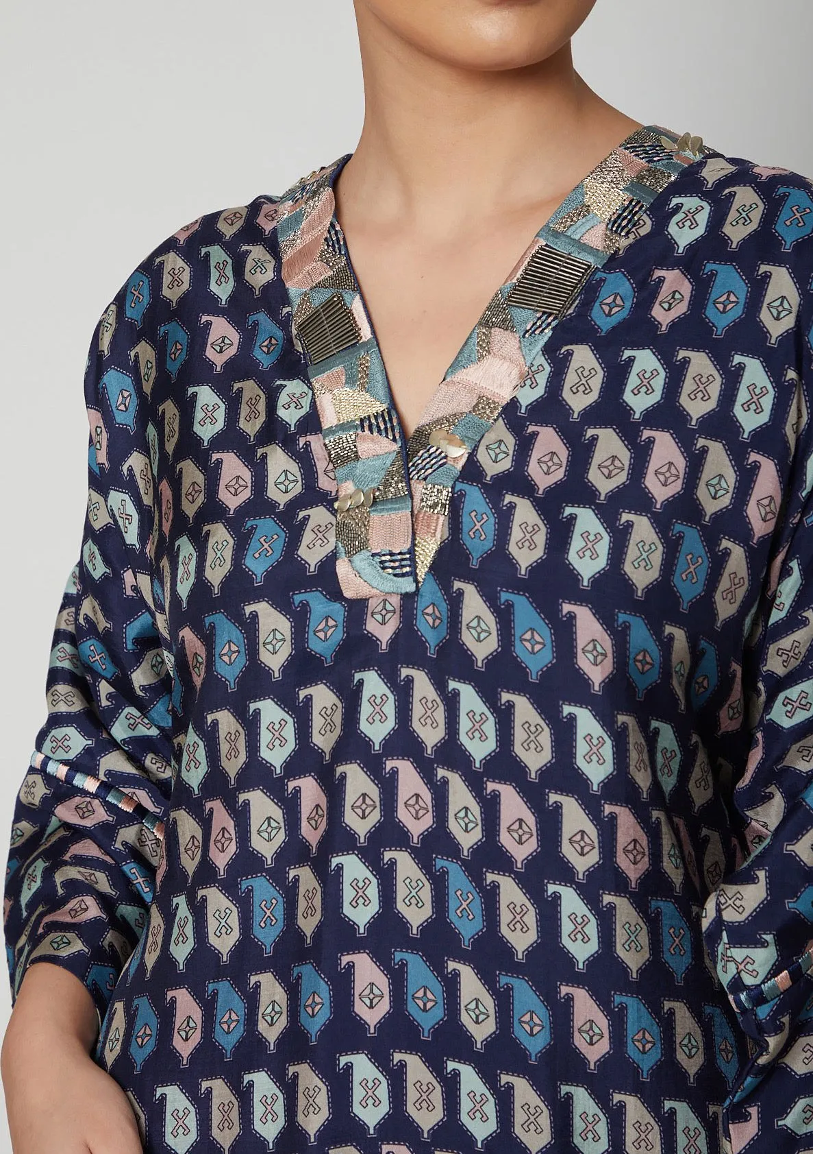 Multicolor Paisley Printed Tunic With Leggings