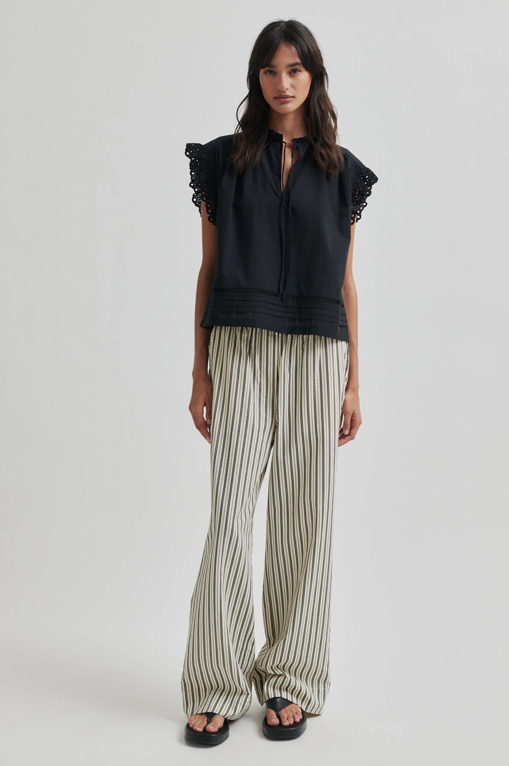 Serifa Trousers