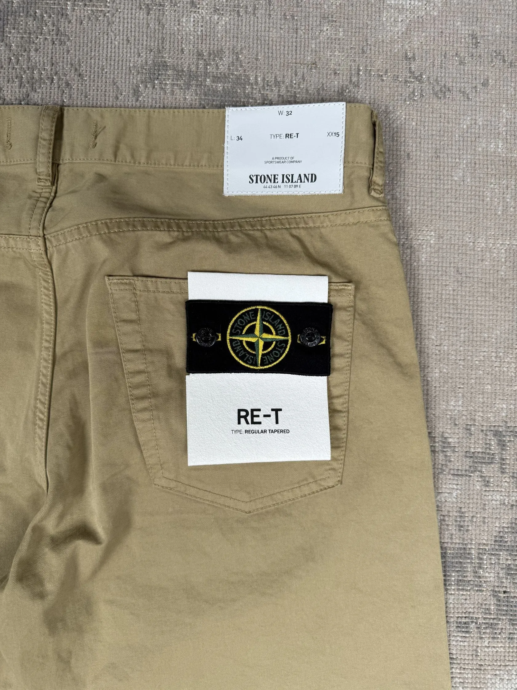 Stone Island Re-T Chinos - Tan