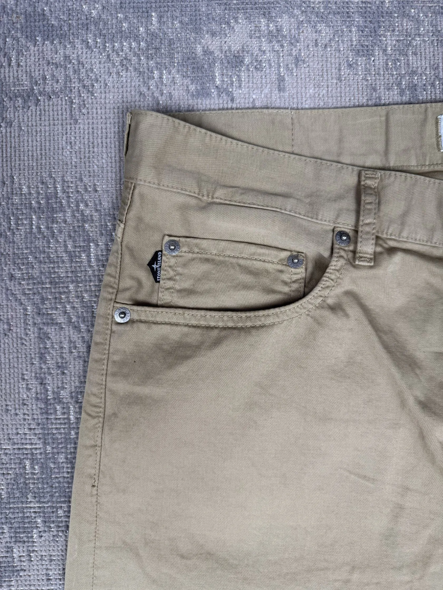 Stone Island Re-T Chinos - Tan