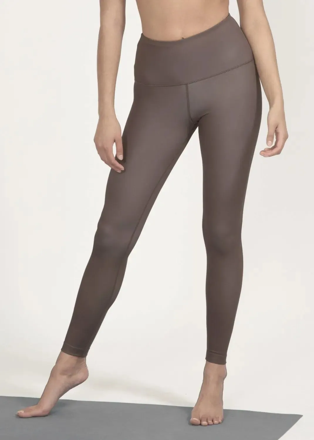 Surf & Yoga Leggings in Mocha