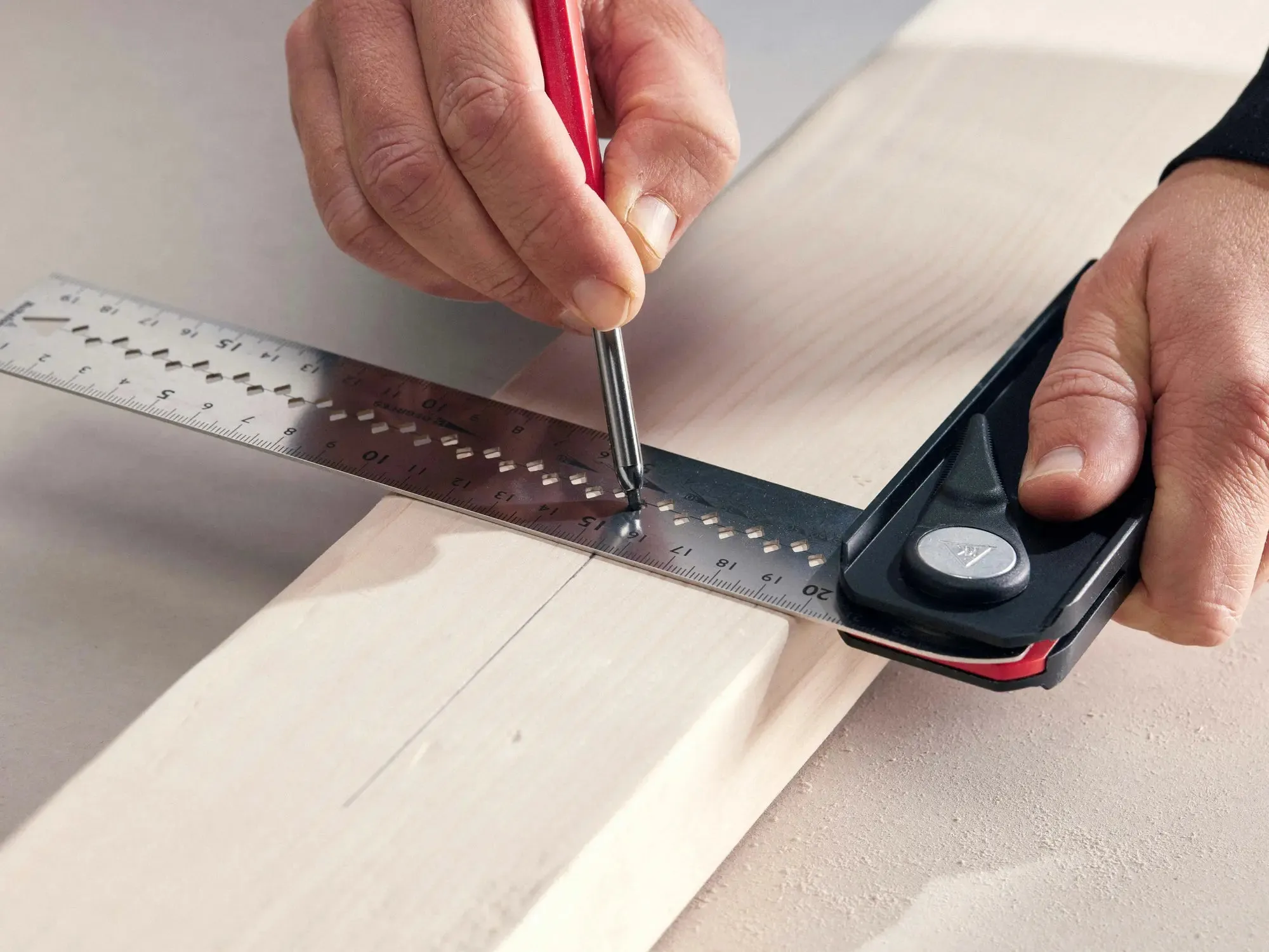 The all new!! Quattro Bevel Square  (Hultafors)