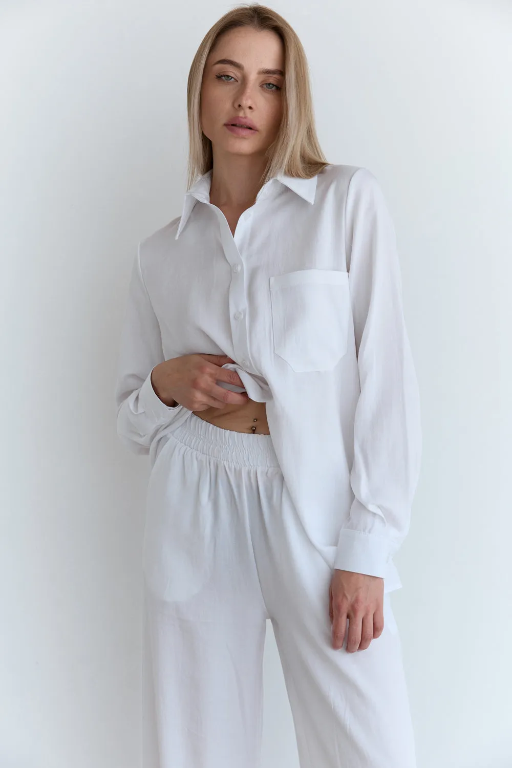 White wide leg trousers with elastic waistband