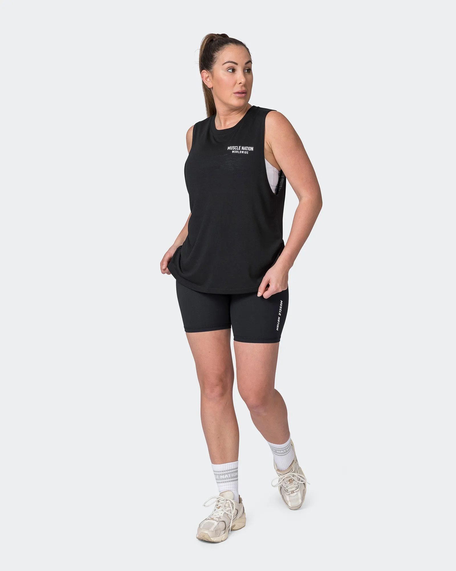 Worldwide Drop Arm Tank - Black